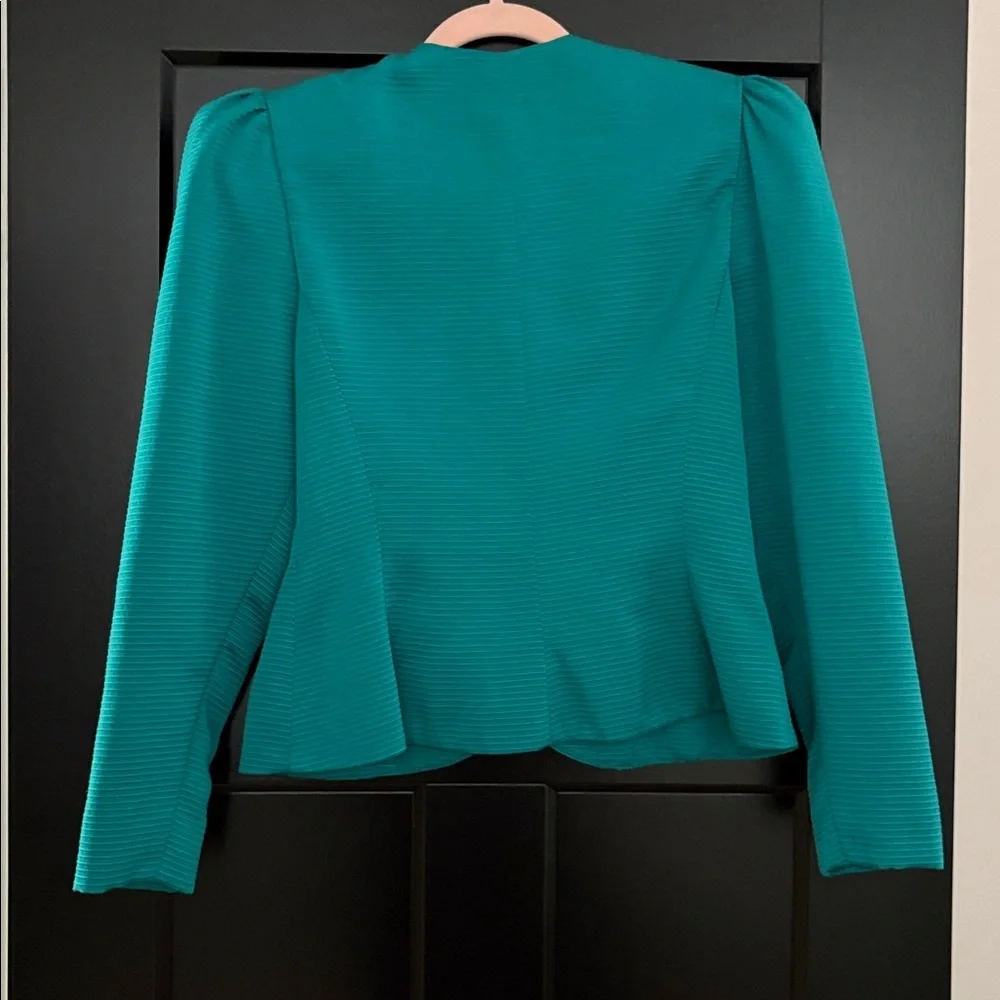 Arthur Doucette Teal Women's Silk Suit, Skirt with Decorative Bow Jacket. Size 6